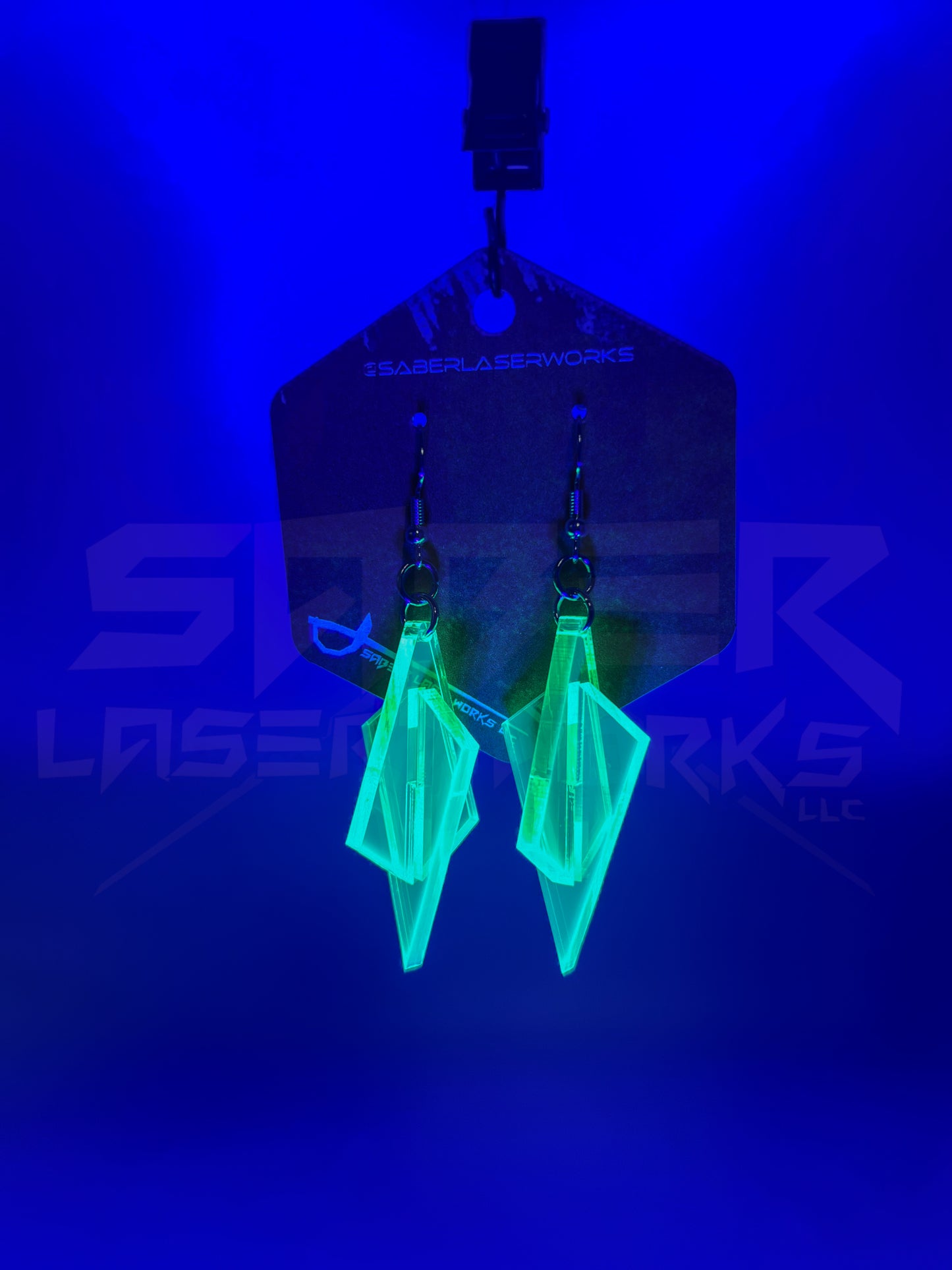 3D Kite Point Dangle Earrings