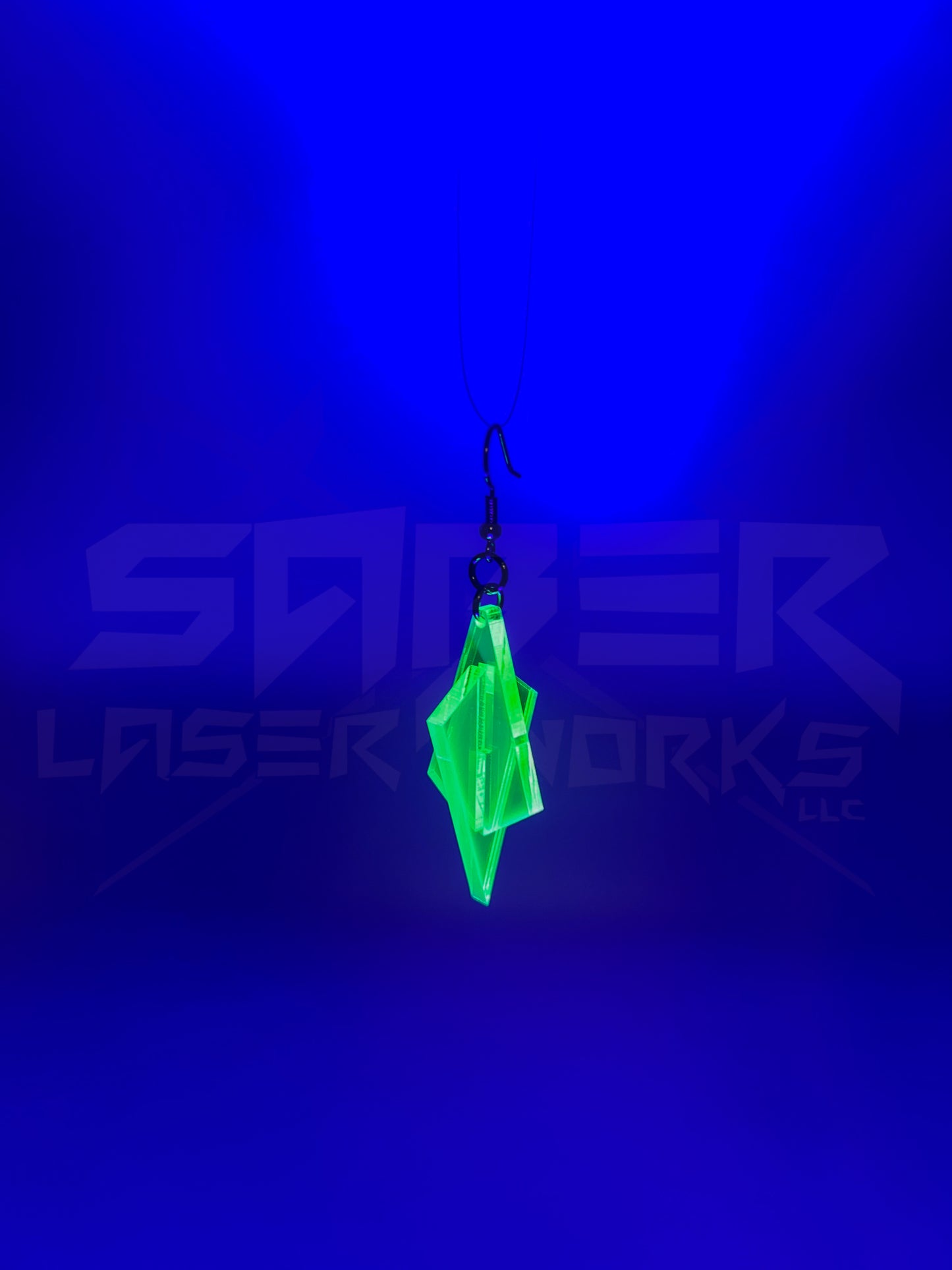 3D Kite Point Dangle Earrings