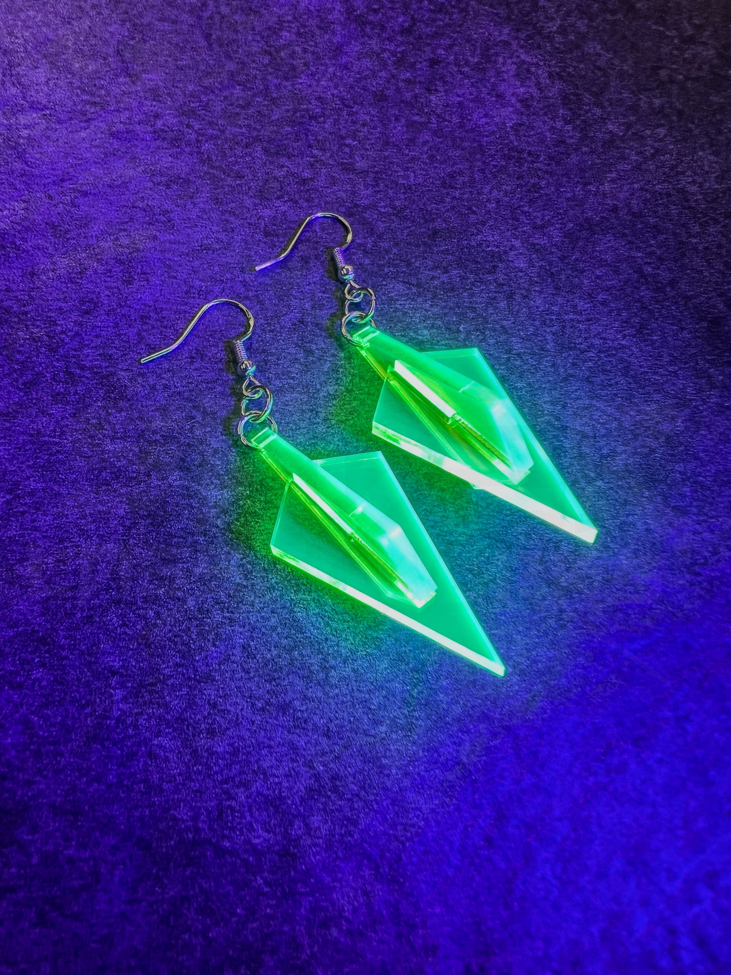 3D Kite Point Dangle Earrings