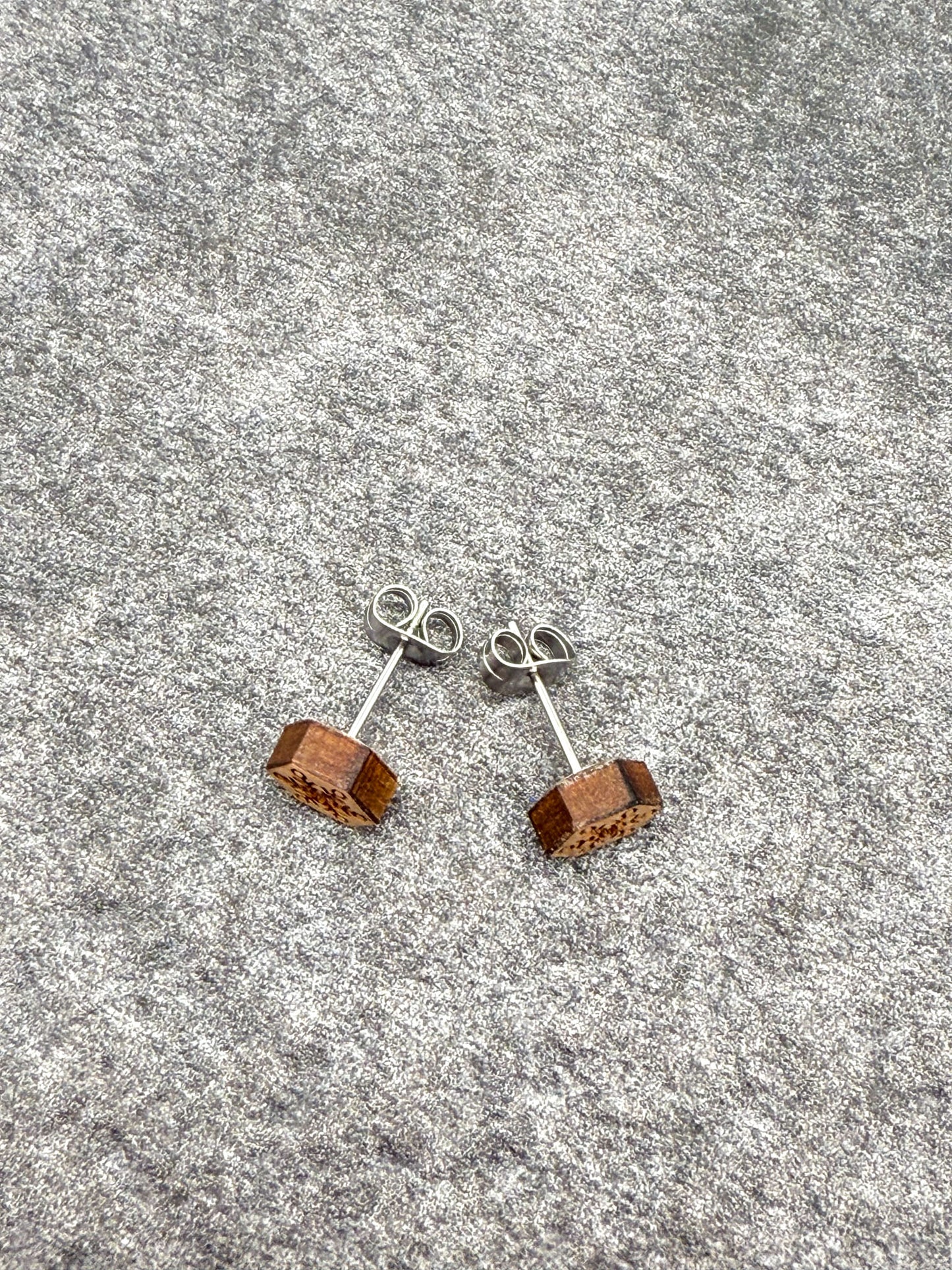 Snowflake Stud Earring - Small